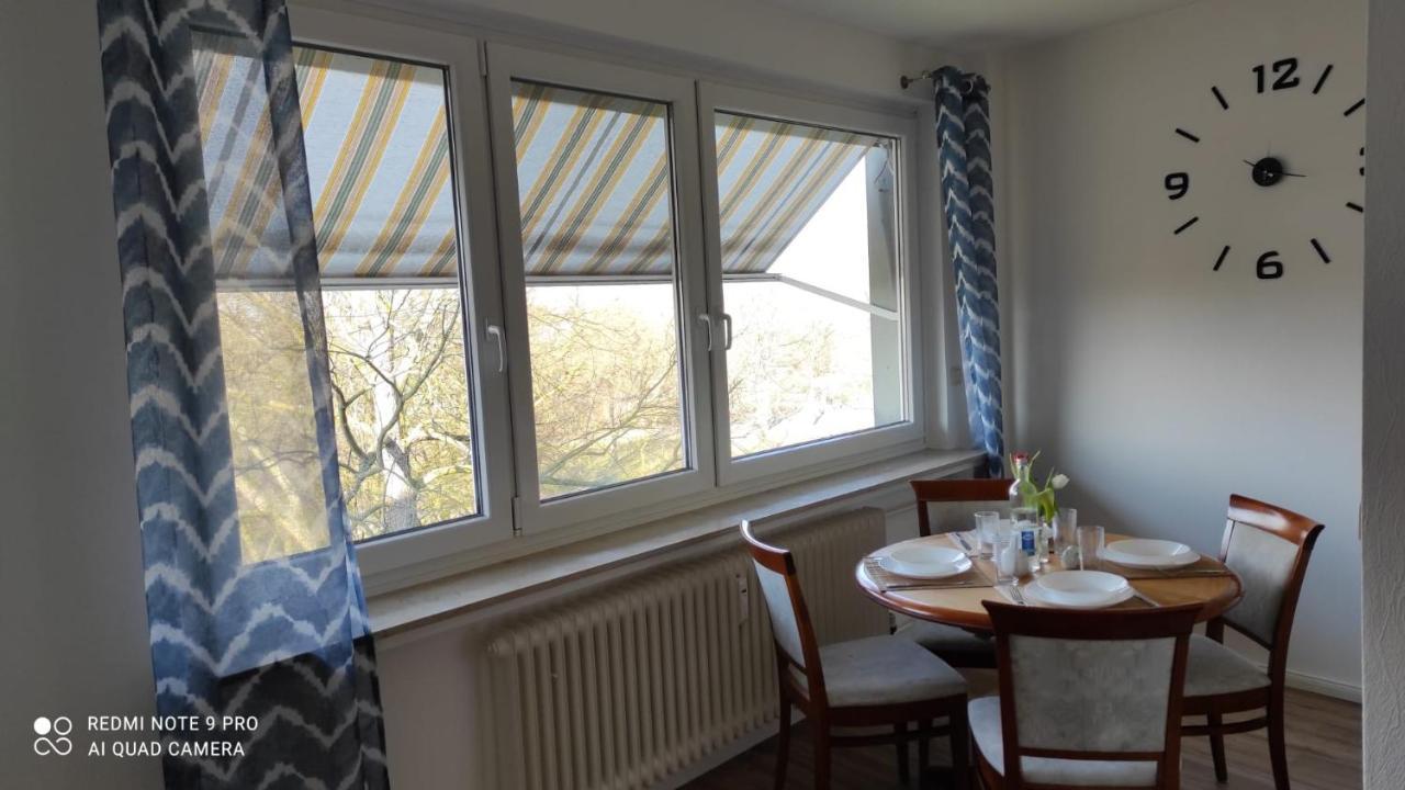Schoene Und Gemuetliche Wohnung Бремен Экстерьер фото